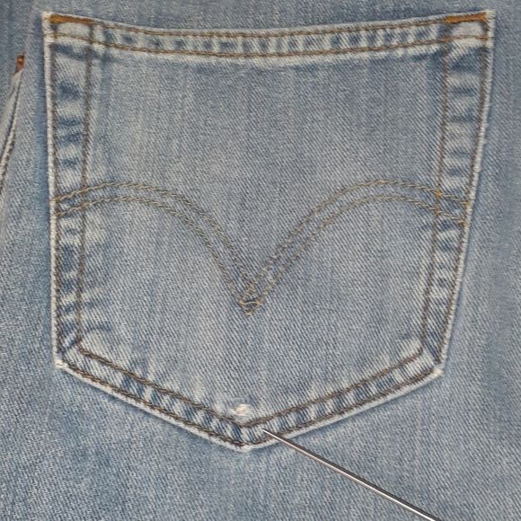 Vintage Levi's 559‎ Relaxed Straight Jeans 33x32 - Picture 9 of 13